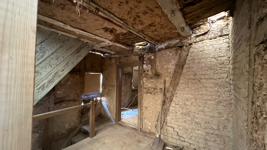 1. OG des Haupthauses